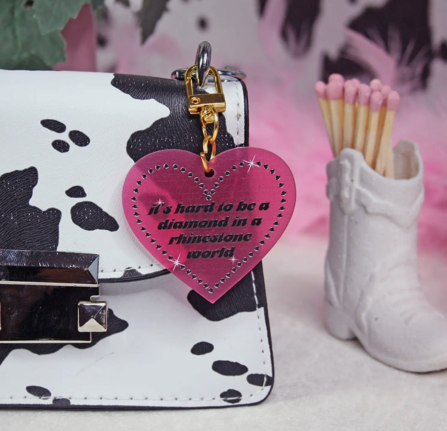 DOLLY HEART KEYCHAIN