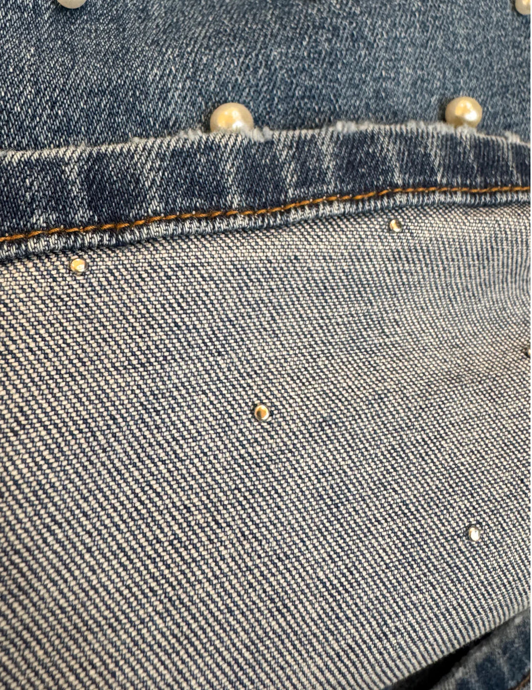 {DIBS} - DENIM & PEARLS CROP JEAN