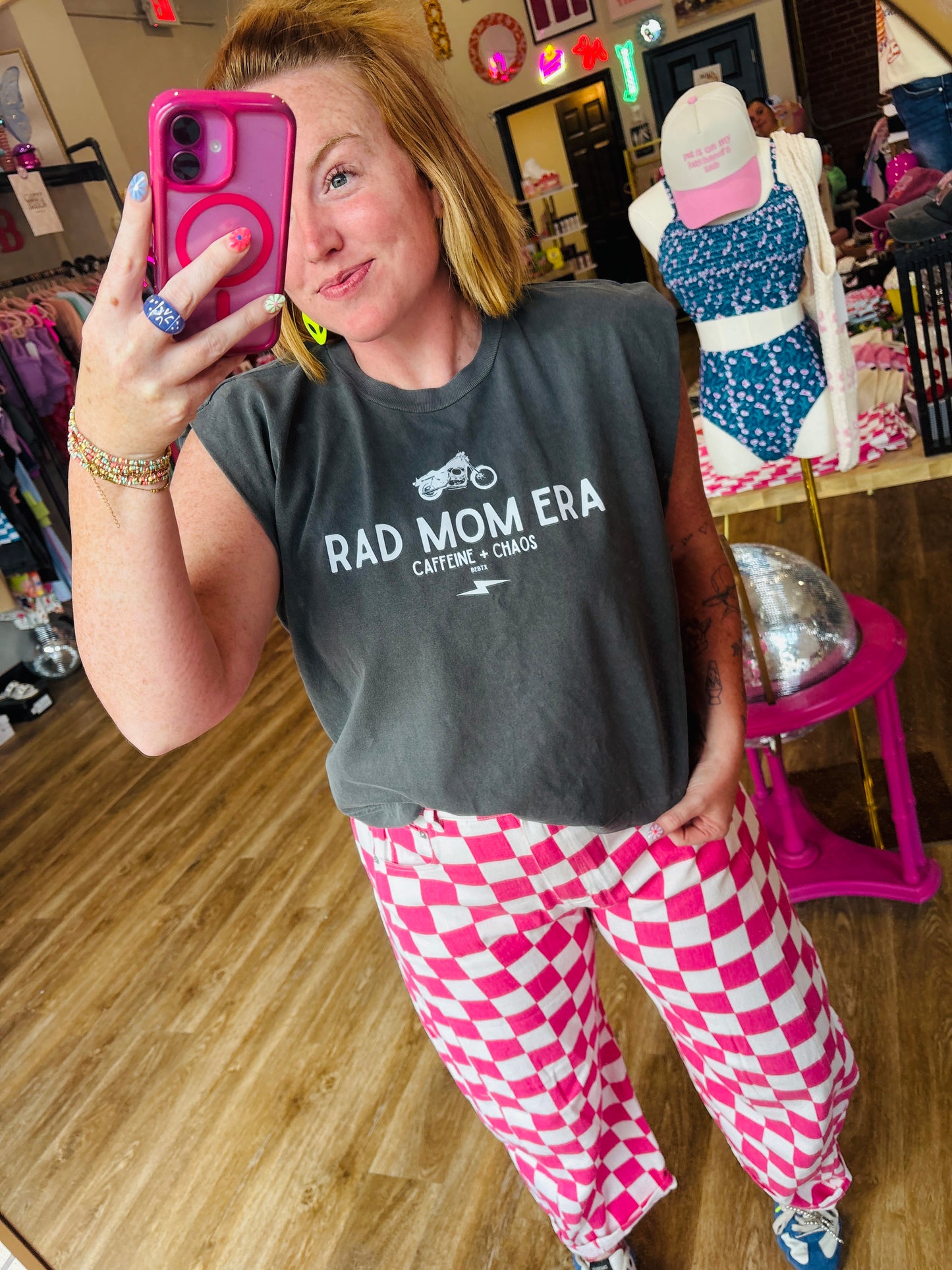 RAD MOM ERA BOXY TANK