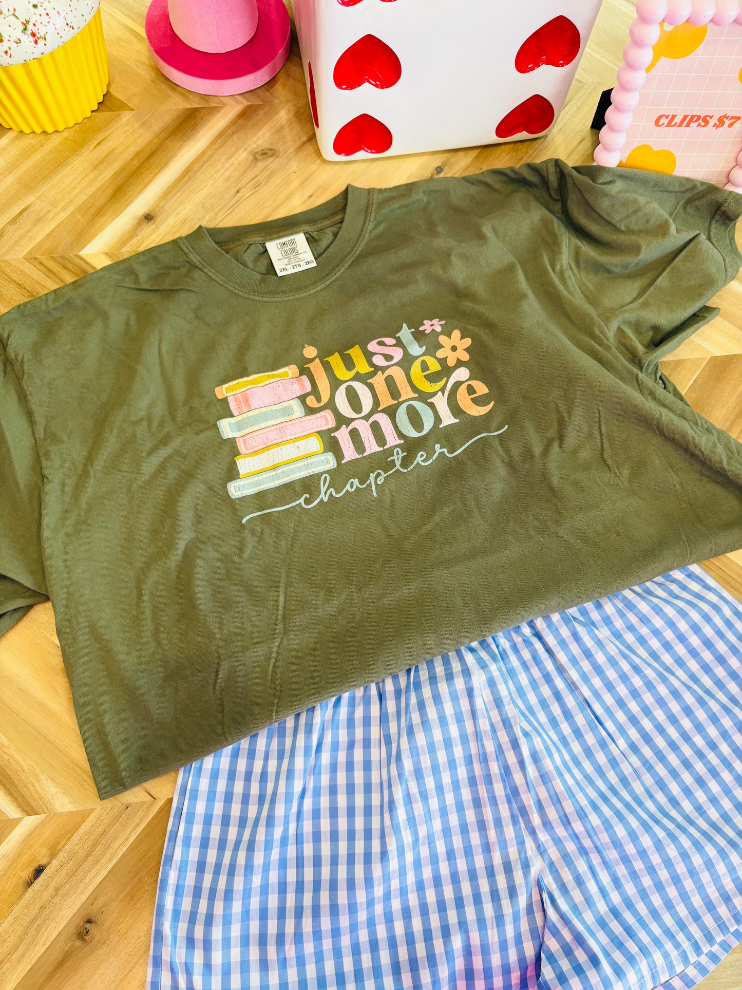 JUST ONE MORE CHAPTER TEE