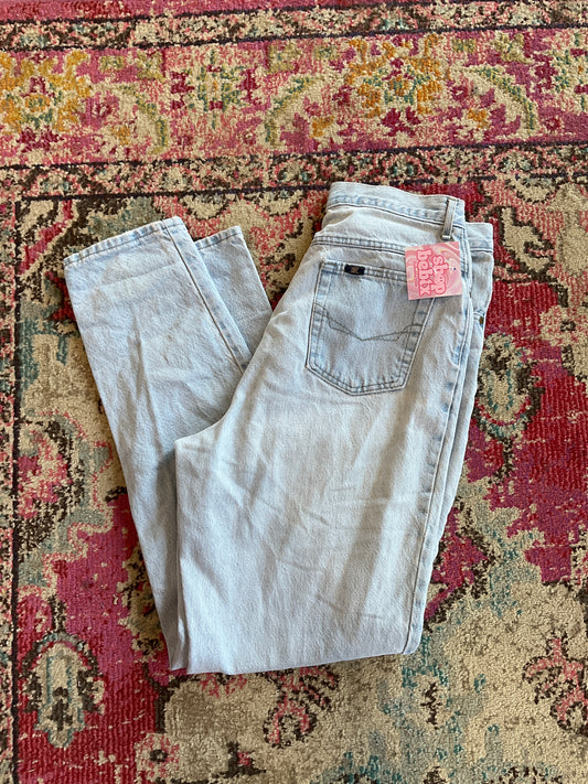 Thrifted Chic White Washed Jeans (size 14)