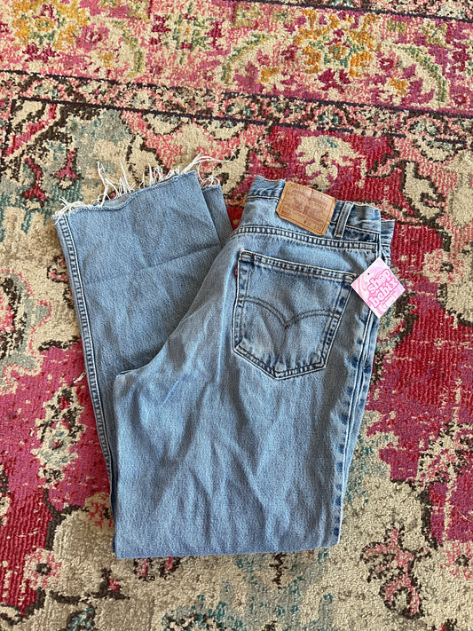 Vintage Light Wash Levi’s (36x36)