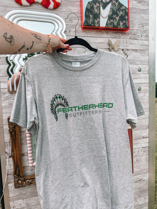FEATHERHEAD OUTFITTERS TEE
