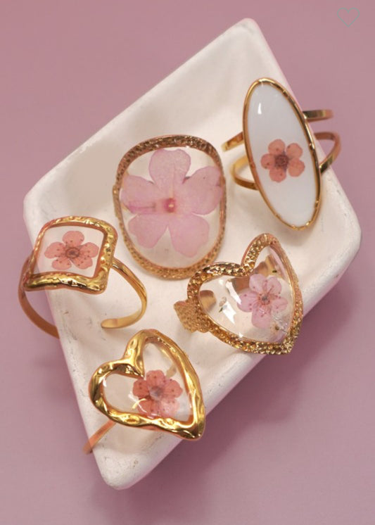 18K STAINLESS STEEL TARNISH FREE FLORAL RINGS