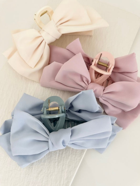 SATIN BOW HAIR CLIP