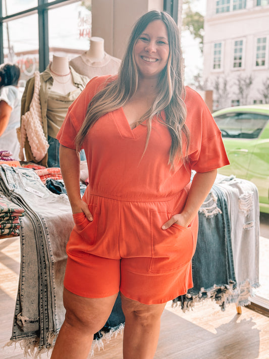 CURVY SHORT SLEEVE V-NECK ROMPER W/ POCKETS