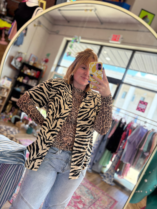 Zebra Button Up XL