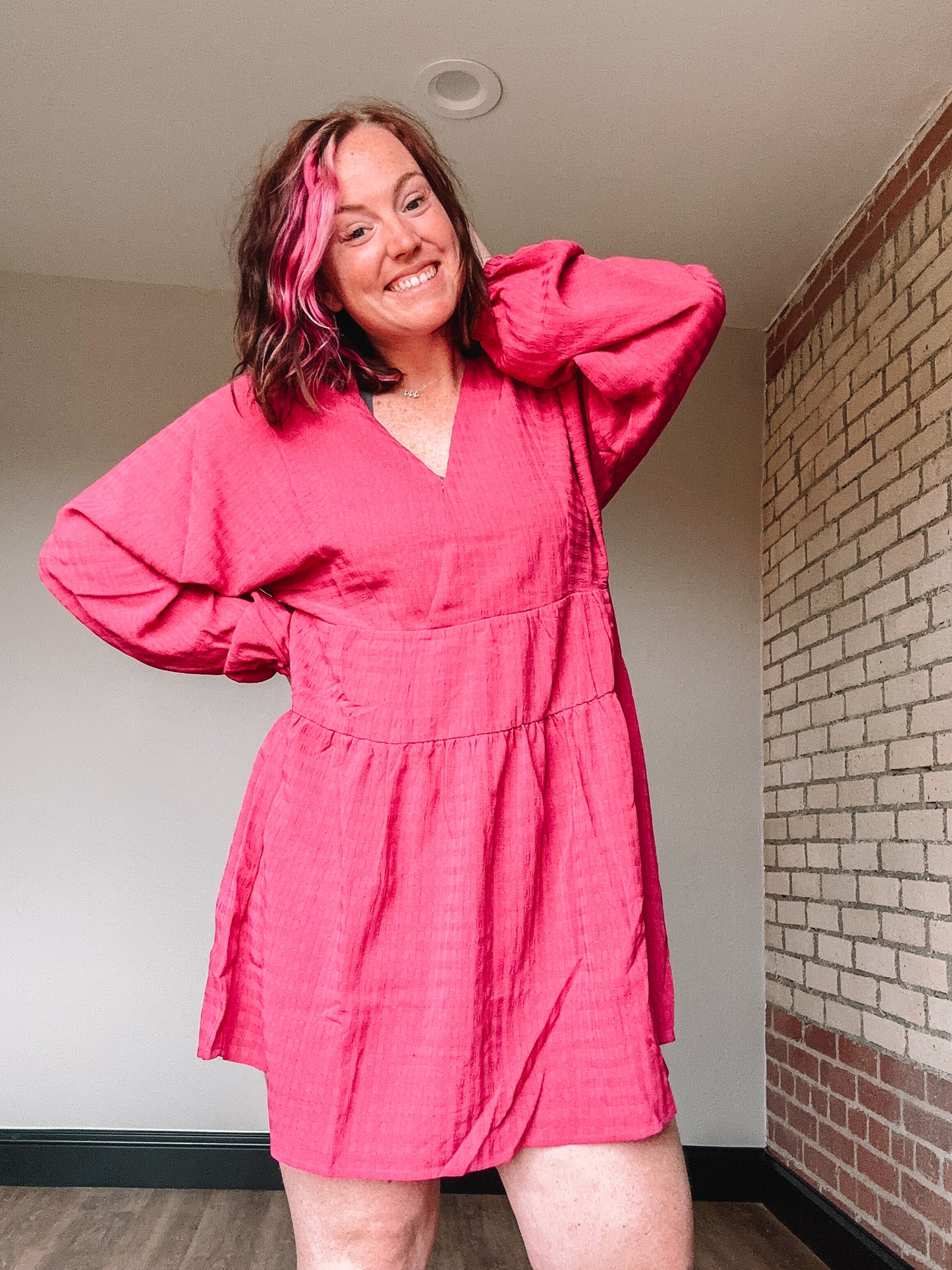 HOT PINK BUBBLE SLEEVE TIE BACK DRESS