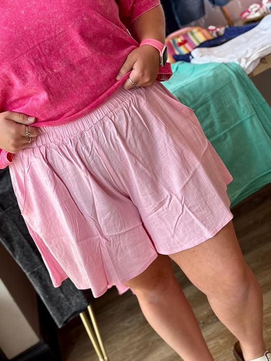 WOVEN FLOWY SHORTS