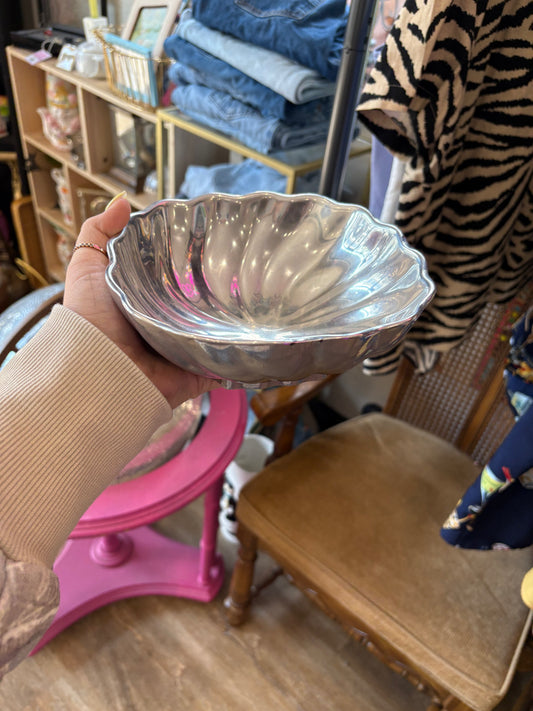 Vintage Wilton Co Armetale Silver Metal Swirl Bowl
