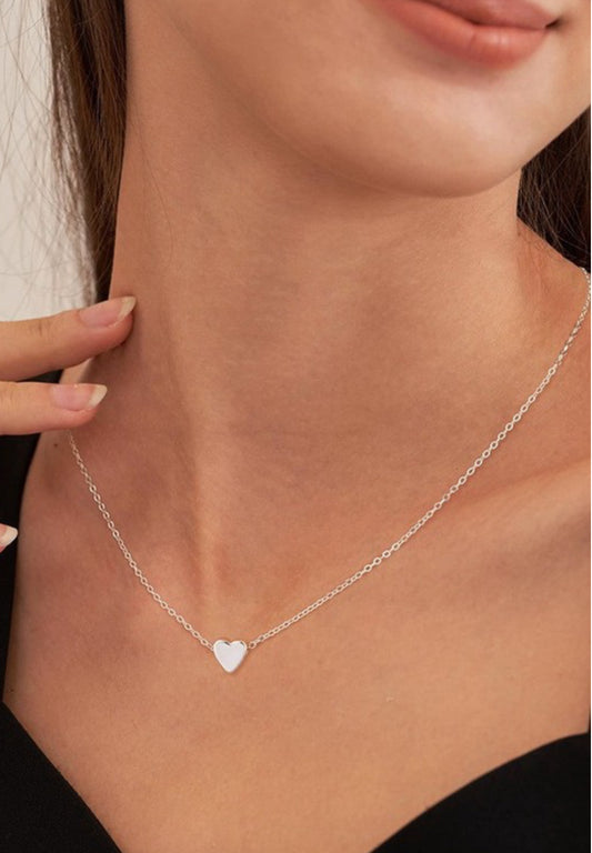DAINTY HEART NECKLACE