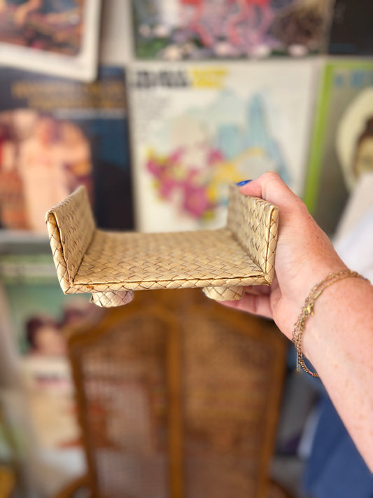 VINTAGE WICOR STAND
