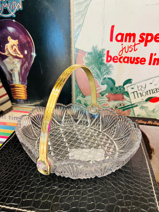 Mikasa Georgetown Vintage Crystal Basket With Gold Handle